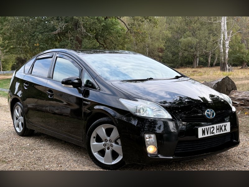 Black Toyota Prius 1.8 VVT-h T Spirit Hatchback 5dr Petrol Hybrid CVT Euro 5 s/s 136 ps